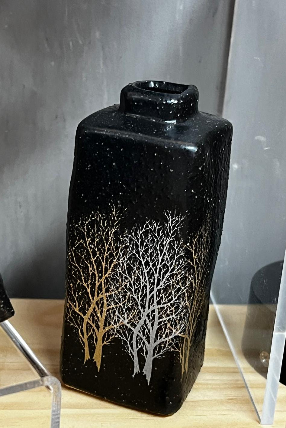 長方一輪插 (直立) | Rectangular Vase (Straight)