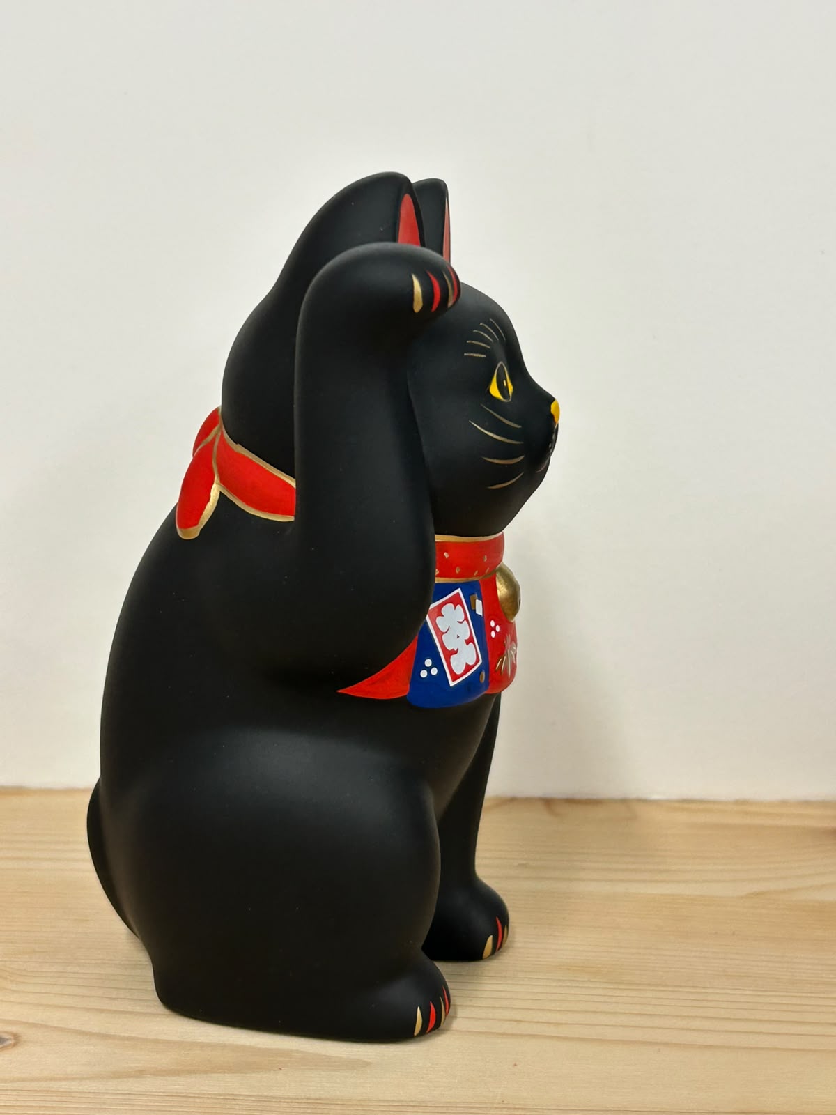 作舍 藥師山招財貓(黑色/大) | Craftman House Fukuzukushi Manekineko (Black/Large)