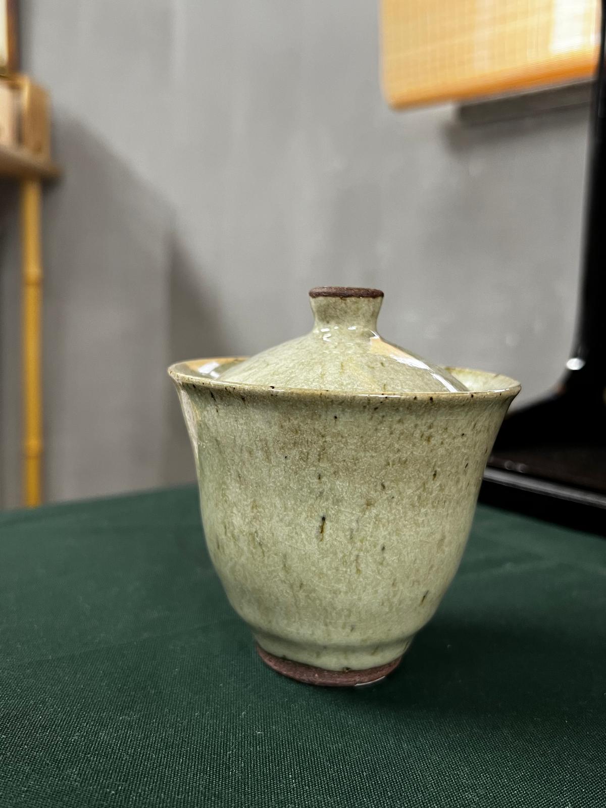 樂久登窯 蓋碗 (小)   | Rakutogama Bowl with Lid (S)
