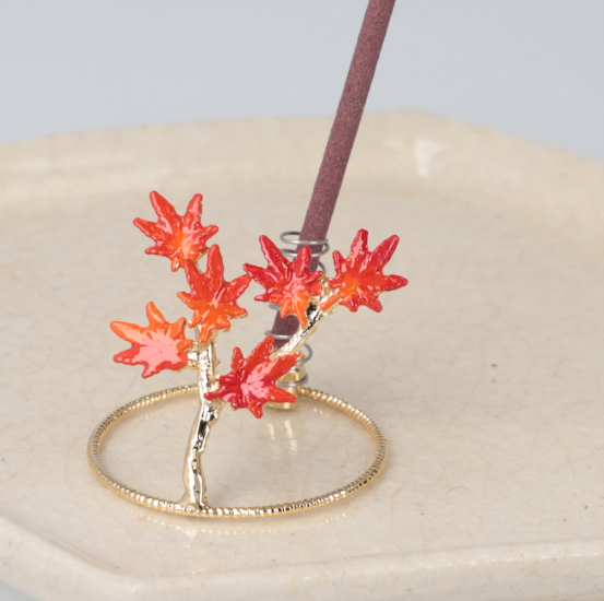 盤繞式香座 | Aya Tsubaki Incense Holder