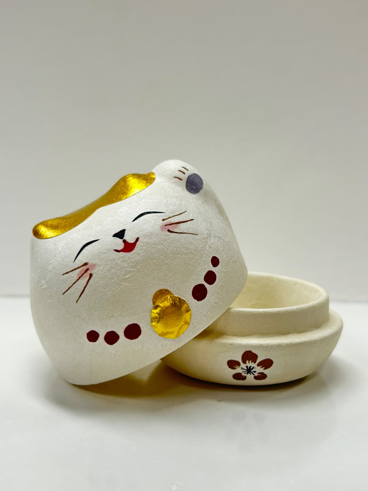 和紙包美濃陶瓷美濃招財貓（中）| Mino Washi Wrapped Ceremic Lucky Cat (M)