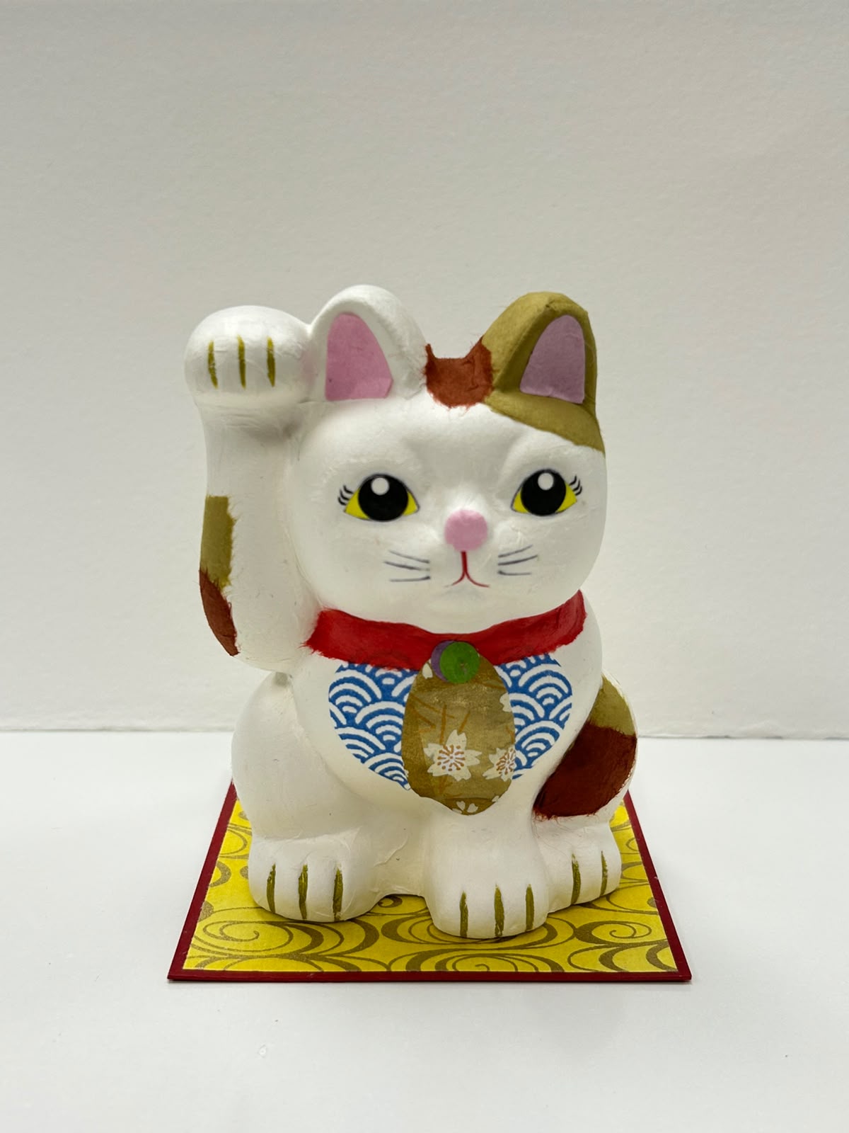 美濃和紙手貼陶瓷人形招財貓 | Mino Washi Paper Hand-Covered Ceramic Maneki Neko