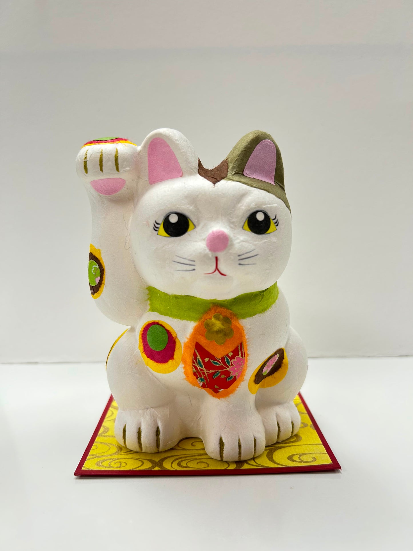 美濃和紙手貼陶瓷人形招財貓 (波點)| Mino Washi Paper Hand-Covered Ceramic Maneki Neko (Polca Dot))