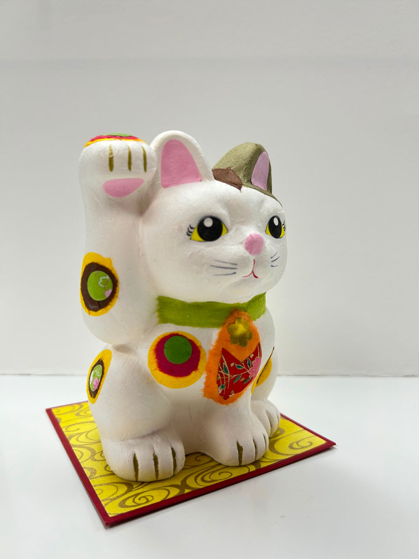 美濃和紙手貼陶瓷人形招財貓 (波點)| Mino Washi Paper Hand-Covered Ceramic Maneki Neko (Polca Dot))