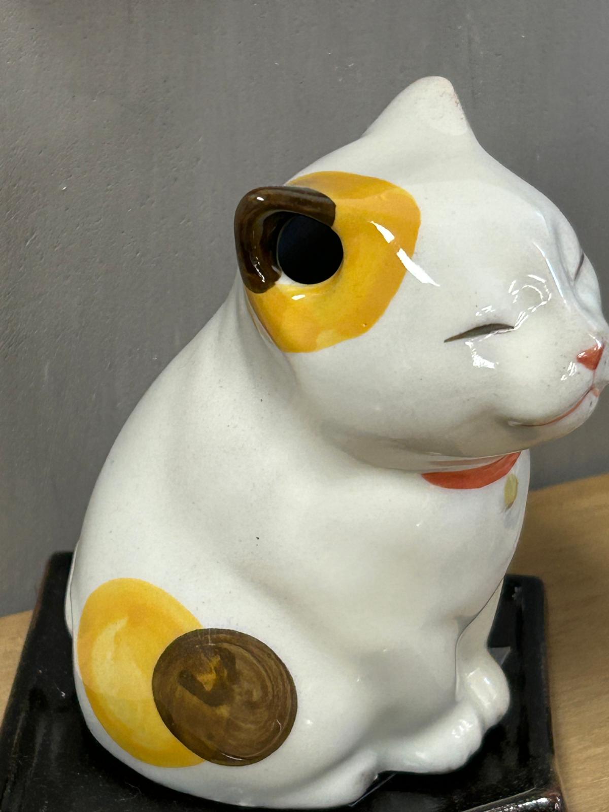 三花貓貓陶瓷線香座 | Cat  Ceramic Incense Stand