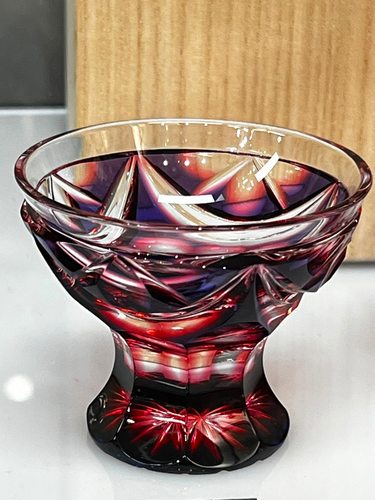 薩摩切子 - 二色衣腳付盃 | Satsuma Kiriko - Sake Cup