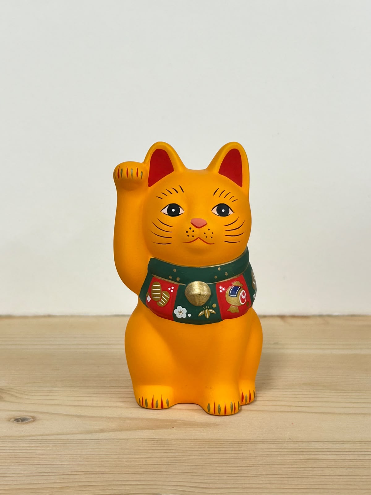 藥師山招財貓（黃/小） | FUKUZUKUSHI MANEKINECO Lucky Cat (Yellow/Small)