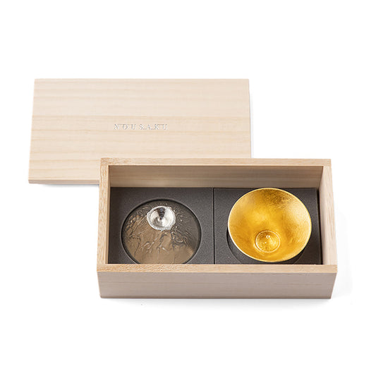 【能作NOUSAKU】富士山清酒對杯桐木禮盒| Nousaku Sake Cup set - FUJIYAMA (Gold and Silver) with Wooden Box